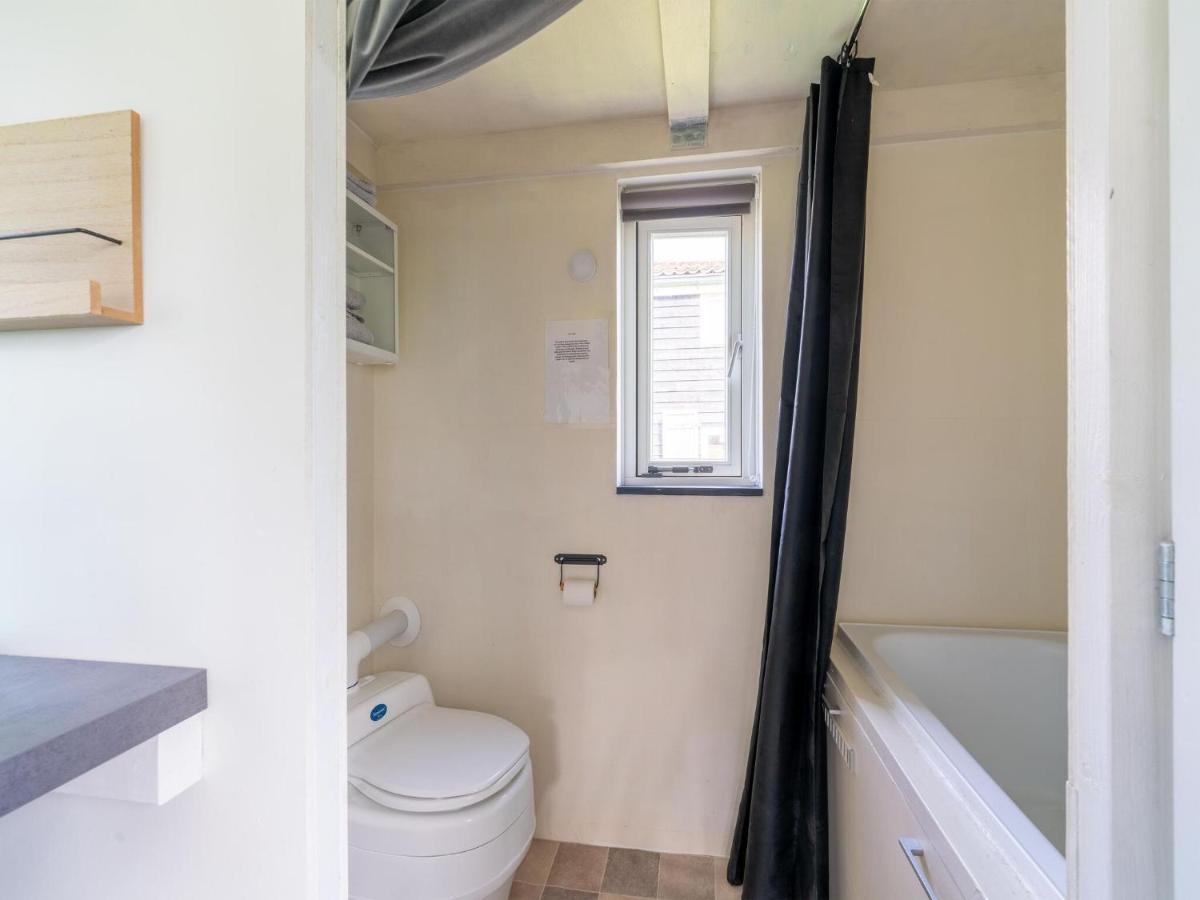 Holiday Home In Burgerbrug Near The Beach Екстериор снимка